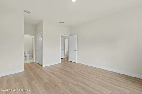 542 De Groodt Road SW Palm Bay FL 32908