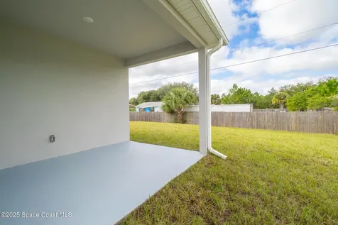 542 De Groodt Road SW Palm Bay FL 32908