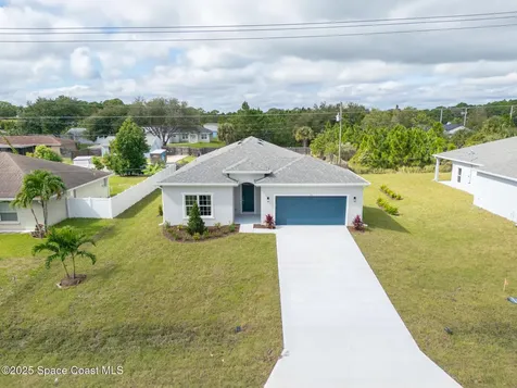 542 De Groodt Road SW Palm Bay FL 32908