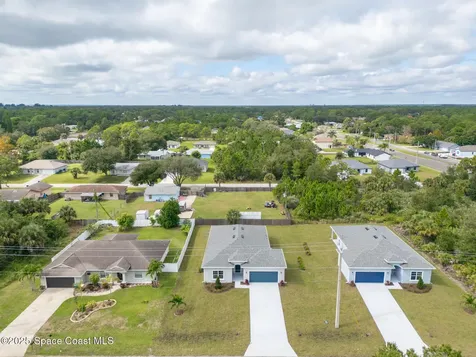 542 De Groodt Road SW Palm Bay FL 32908