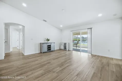 516 Olsmar Street SW Palm Bay FL 32908