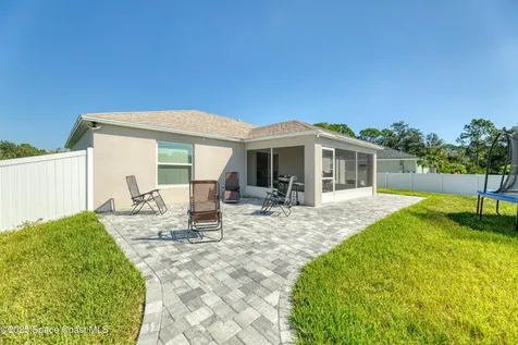 516 Olsmar Street SW Palm Bay FL 32908