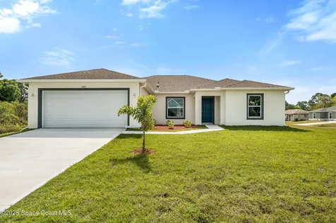 870 Micco Street SW Palm Bay FL 32908