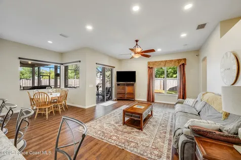 291 Altman Avenue SE Palm Bay FL 32909