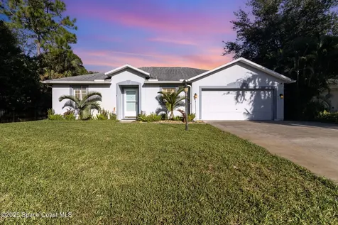 561 Carnival Terrace Sebastian FL 32958