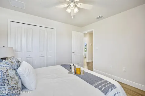 208 Hidden Woods Place Melbourne FL 32901