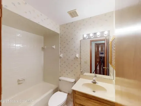 9017 Manchester Lane West Melbourne FL 32904