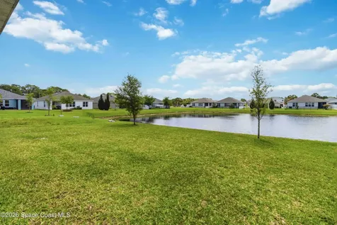 546 Cooper Court SW Palm Bay FL 32908