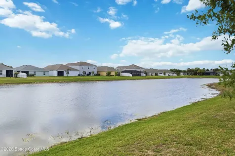 546 Cooper Court SW Palm Bay FL 32908