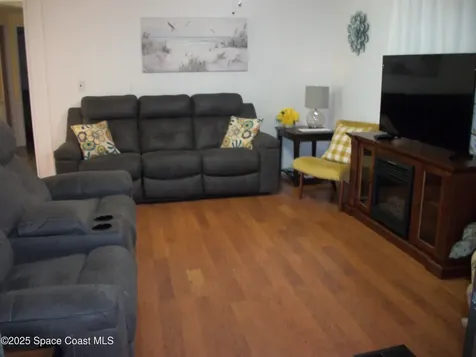 1972 Mango Street NE Palm Bay FL 32905