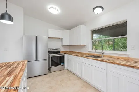 4085 Cypress Bend Geneva FL 32732