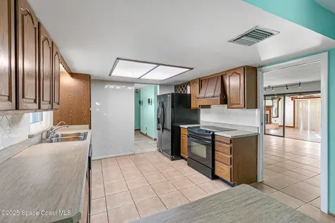 212 Bella Coola Drive Indian Harbour Beach FL 32937