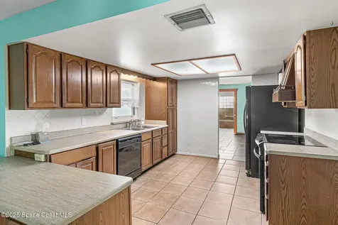 212 Bella Coola Drive Indian Harbour Beach FL 32937