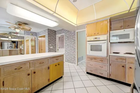 105 Cat Cay Lane Indian Harbour Beach FL 32937