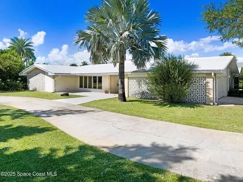105 Cat Cay Lane Indian Harbour Beach FL 32937