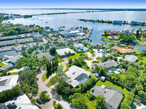 105 Cat Cay Lane Indian Harbour Beach FL 32937