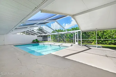 105 Cat Cay Lane Indian Harbour Beach FL 32937