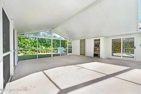 105 Cat Cay Lane Indian Harbour Beach FL 32937