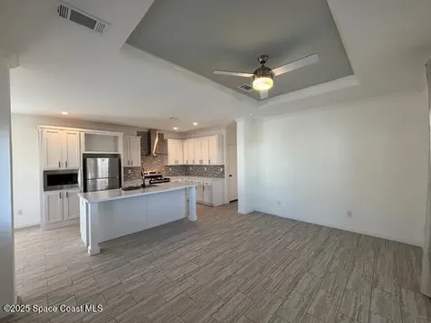 571 Tarpon Drive Barefoot Bay FL 32976