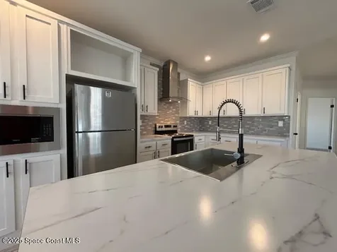 571 Tarpon Drive Barefoot Bay FL 32976