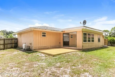 701 NW Grenada Street Port St. Lucie FL 34983