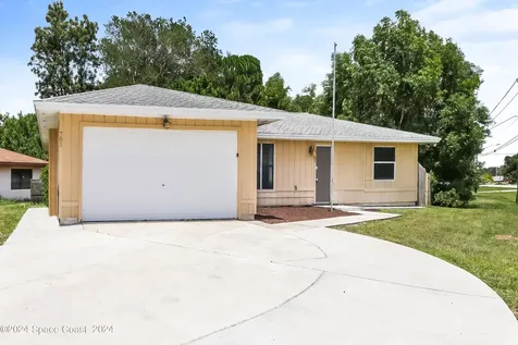 701 NW Grenada Street Port St. Lucie FL 34983