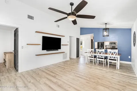 4118 Twin Oaks Boulevard Melbourne FL 32901