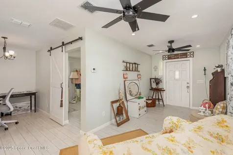 2283 Kentucky Avenue Mims FL 32754