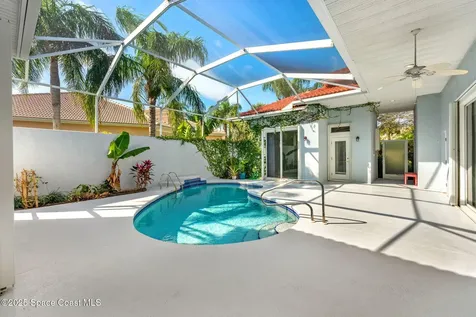 941 Island Club Square Vero Beach FL 32963