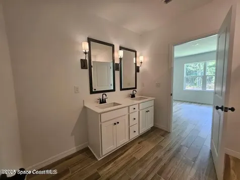 693 Eldron Boulevard SE Palm Bay FL 32909