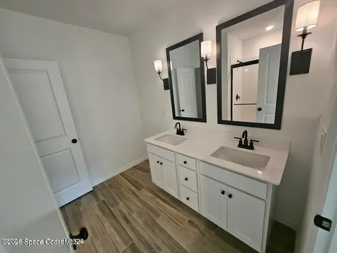 693 Eldron Boulevard SE Palm Bay FL 32909