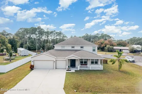352 Gordon Road NW Palm Bay FL 32907
