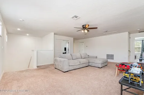 352 Gordon Road NW Palm Bay FL 32907