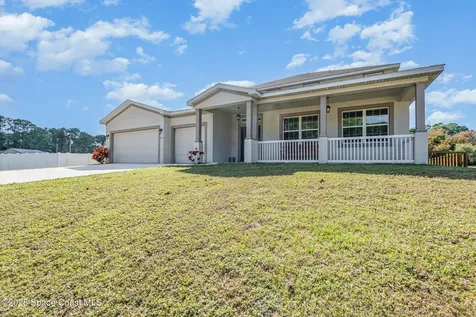 352 Gordon Road NW Palm Bay FL 32907