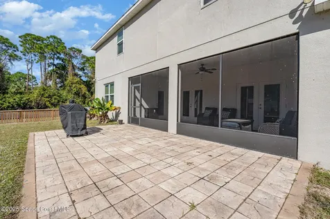 352 Gordon Road NW Palm Bay FL 32907