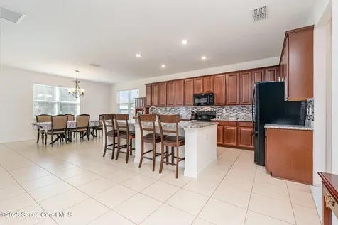 352 Gordon Road NW Palm Bay FL 32907