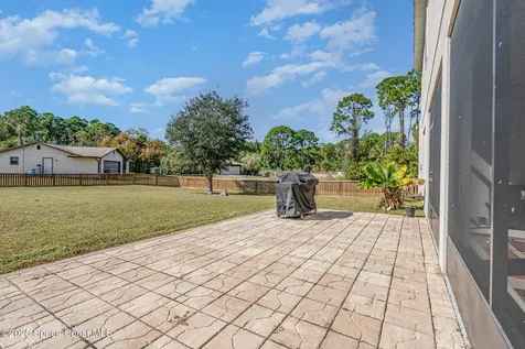 352 Gordon Road NW Palm Bay FL 32907