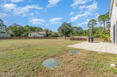 352 Gordon Road NW Palm Bay FL 32907