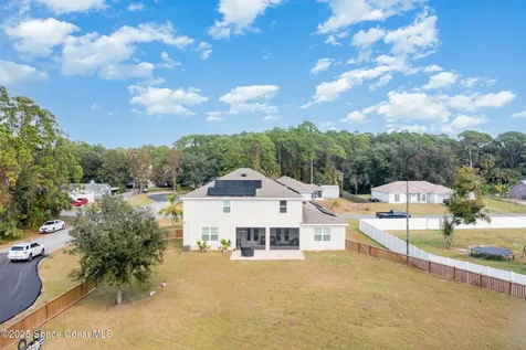 352 Gordon Road NW Palm Bay FL 32907