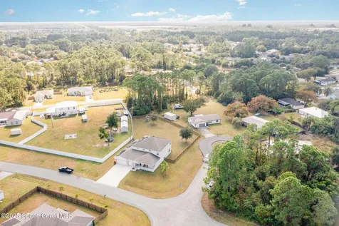 352 Gordon Road NW Palm Bay FL 32907