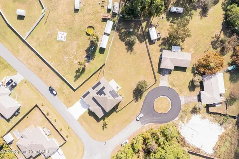 352 Gordon Road NW Palm Bay FL 32907