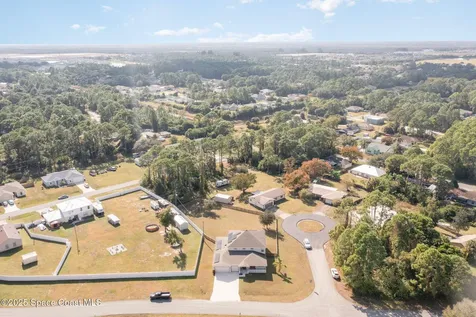 352 Gordon Road NW Palm Bay FL 32907