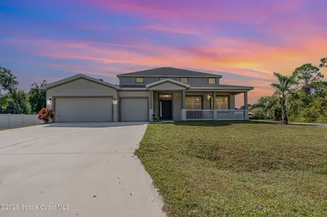 352 Gordon Road NW Palm Bay FL 32907
