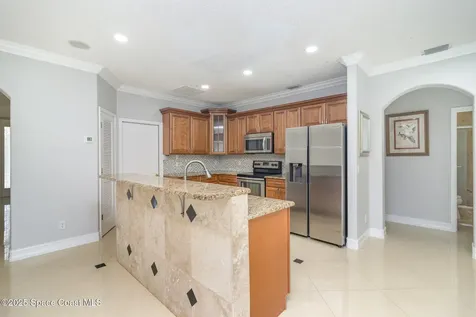 2893 Glasbern Circle Melbourne FL 32904