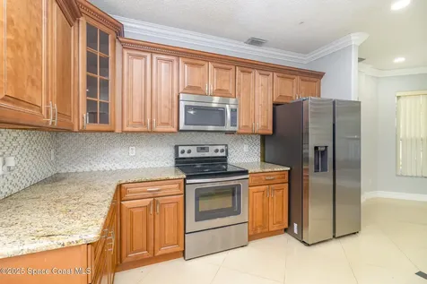 2893 Glasbern Circle Melbourne FL 32904
