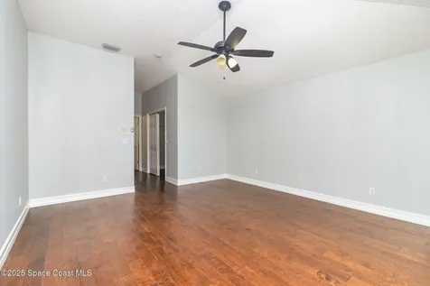 2893 Glasbern Circle Melbourne FL 32904