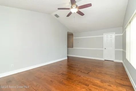 2893 Glasbern Circle Melbourne FL 32904