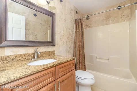 2893 Glasbern Circle Melbourne FL 32904