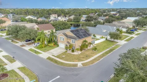 2893 Glasbern Circle Melbourne FL 32904