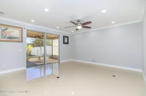 2893 Glasbern Circle Melbourne FL 32904